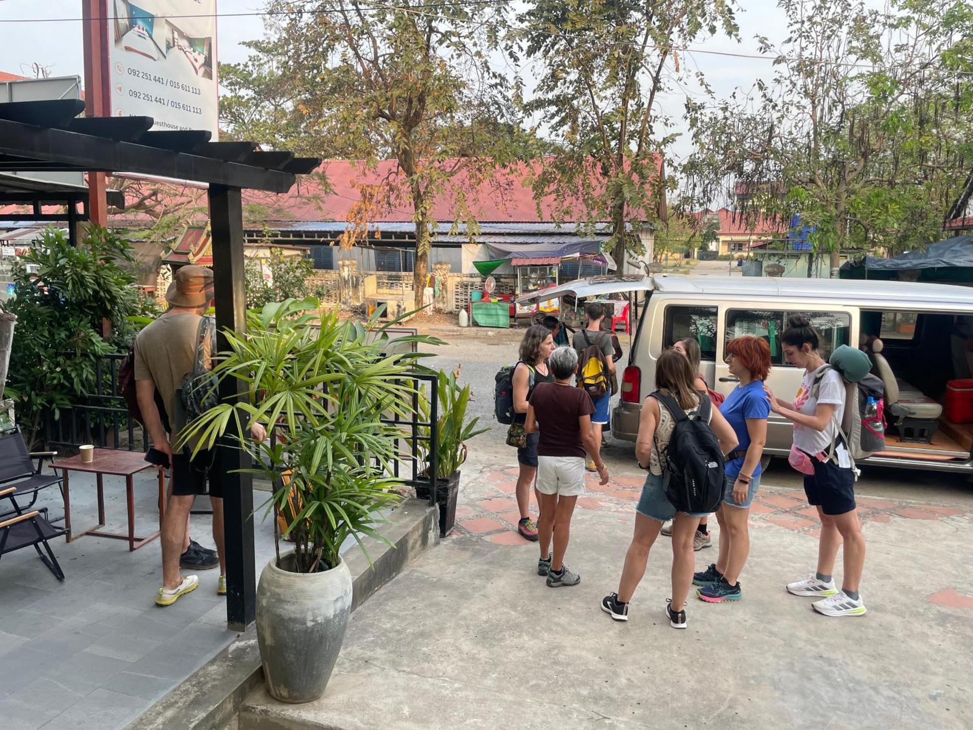 Neakru Guesthouse And Restaurant Kampot Exterior foto