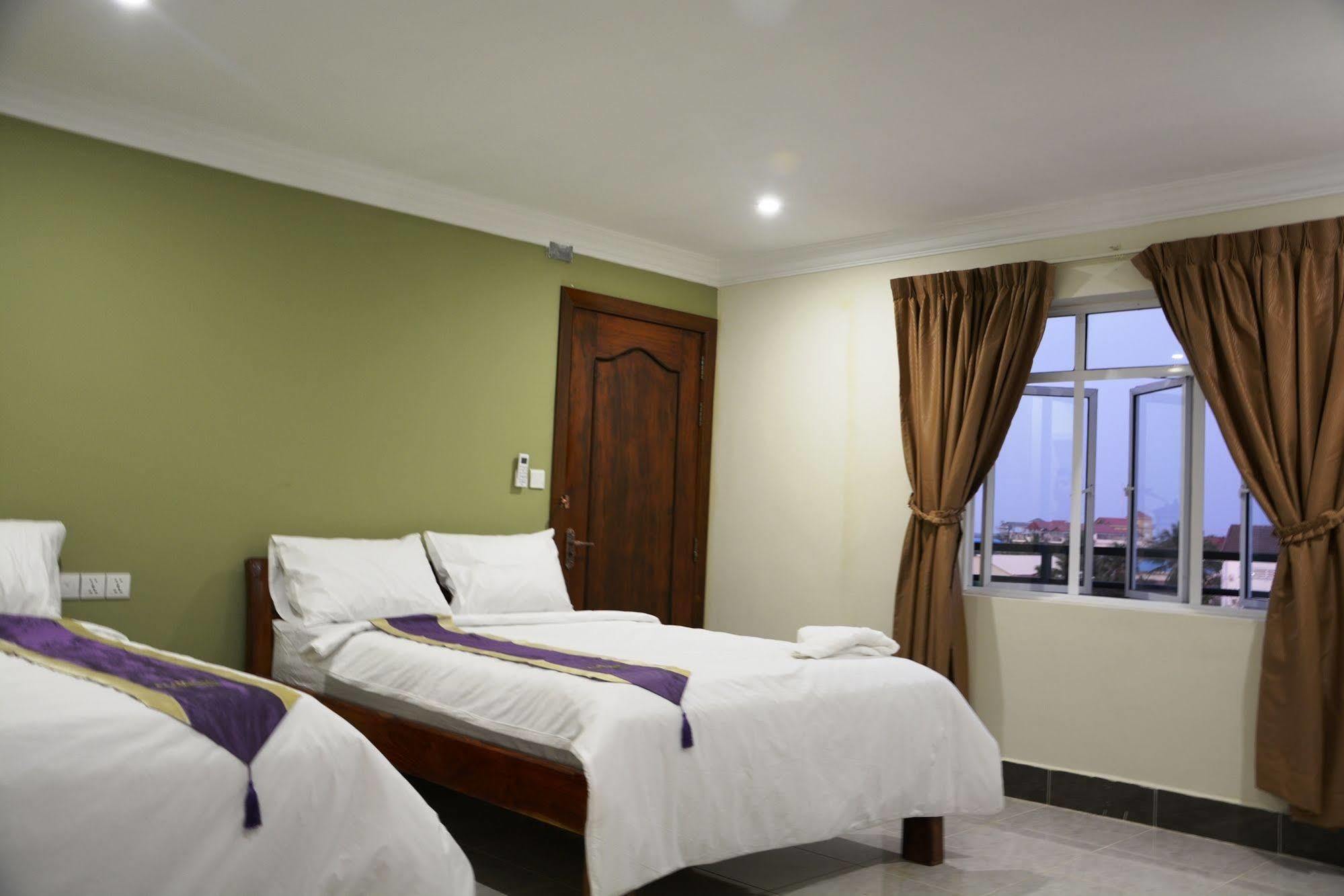 Neakru Guesthouse And Restaurant Kampot Exterior foto