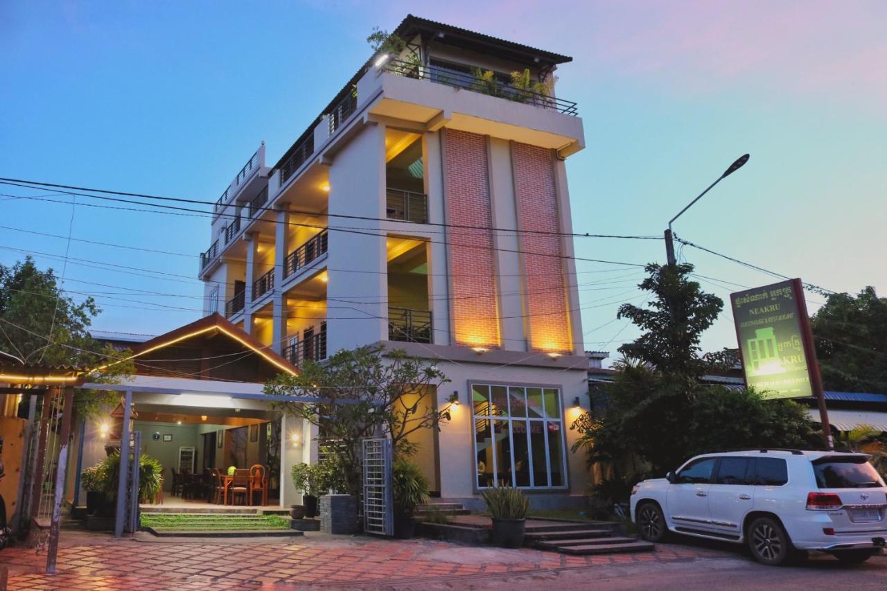 Neakru Guesthouse And Restaurant Kampot Exterior foto