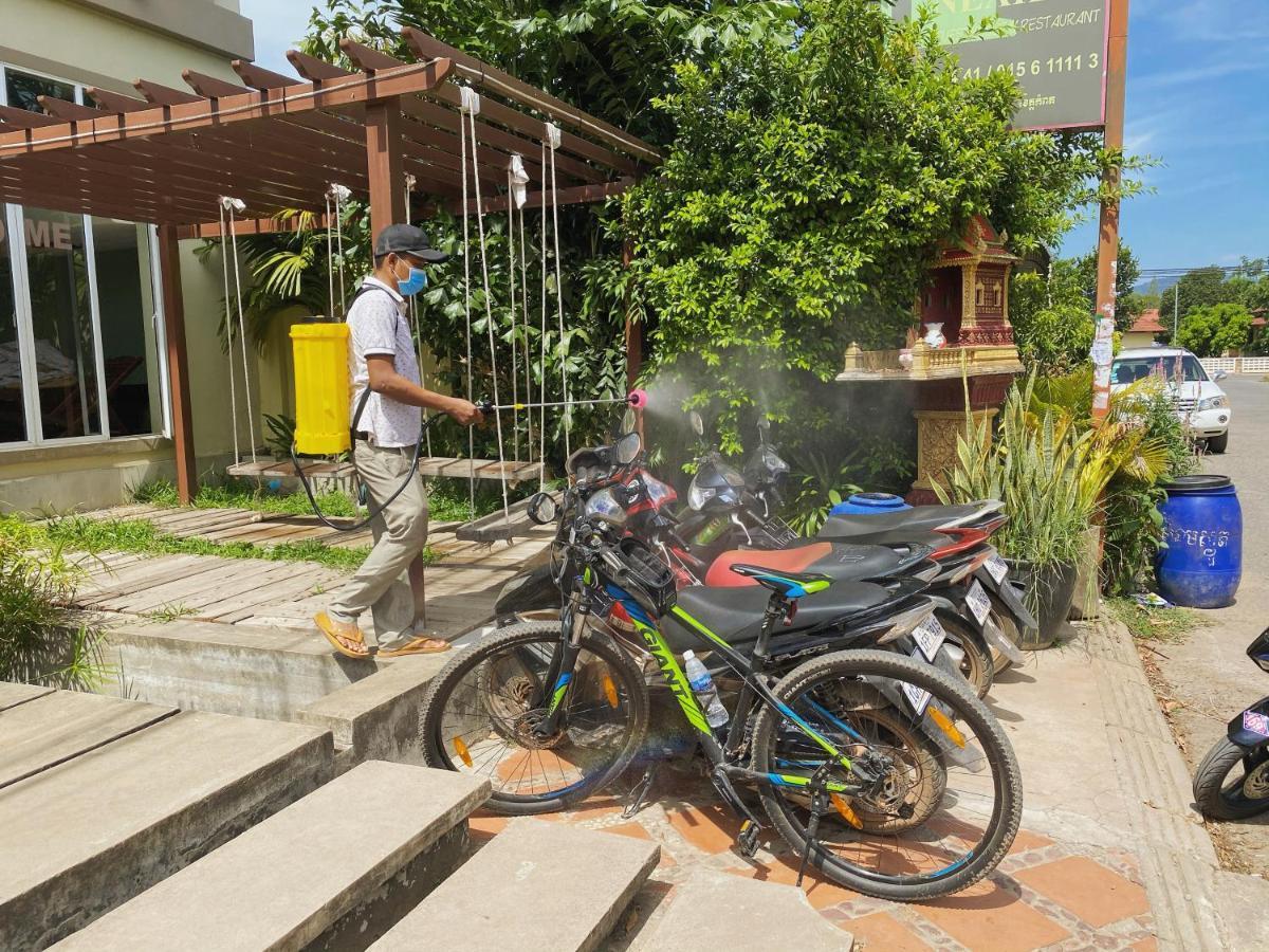 Neakru Guesthouse And Restaurant Kampot Exterior foto